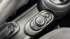 MINI Hatchback 1.5 Cooper Classic 5dr Petrol Hatchback